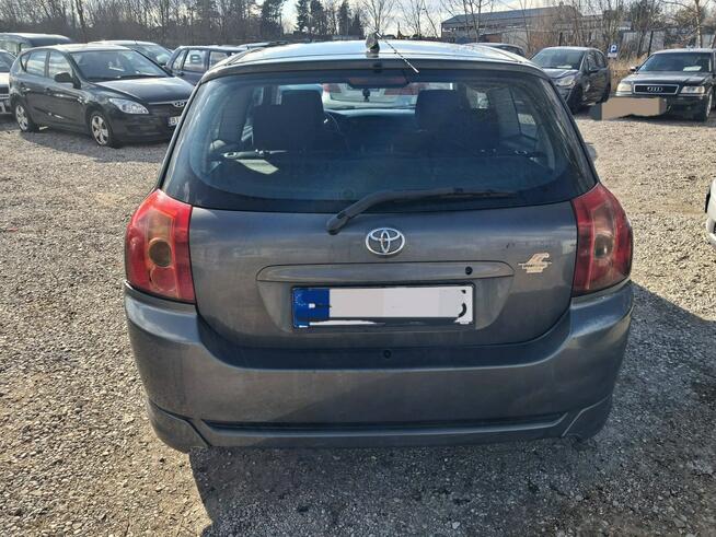 Toyota Corolla 1.6 benzyna Sportschau Edition ładna Tanei Auta Fasty Fasty - zdjęcie 5