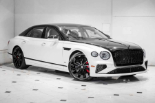 Bentley Flying Spur hybrid v8 power 4x4 1200KM WK1