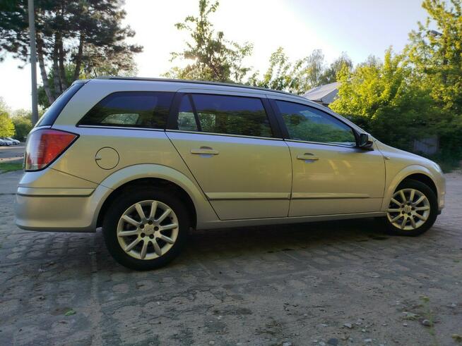 Opel Astra 1,8 ben ksenon navi super stan W CENIE WSZYSTKIE OPLATY Toruń - zdjęcie 3