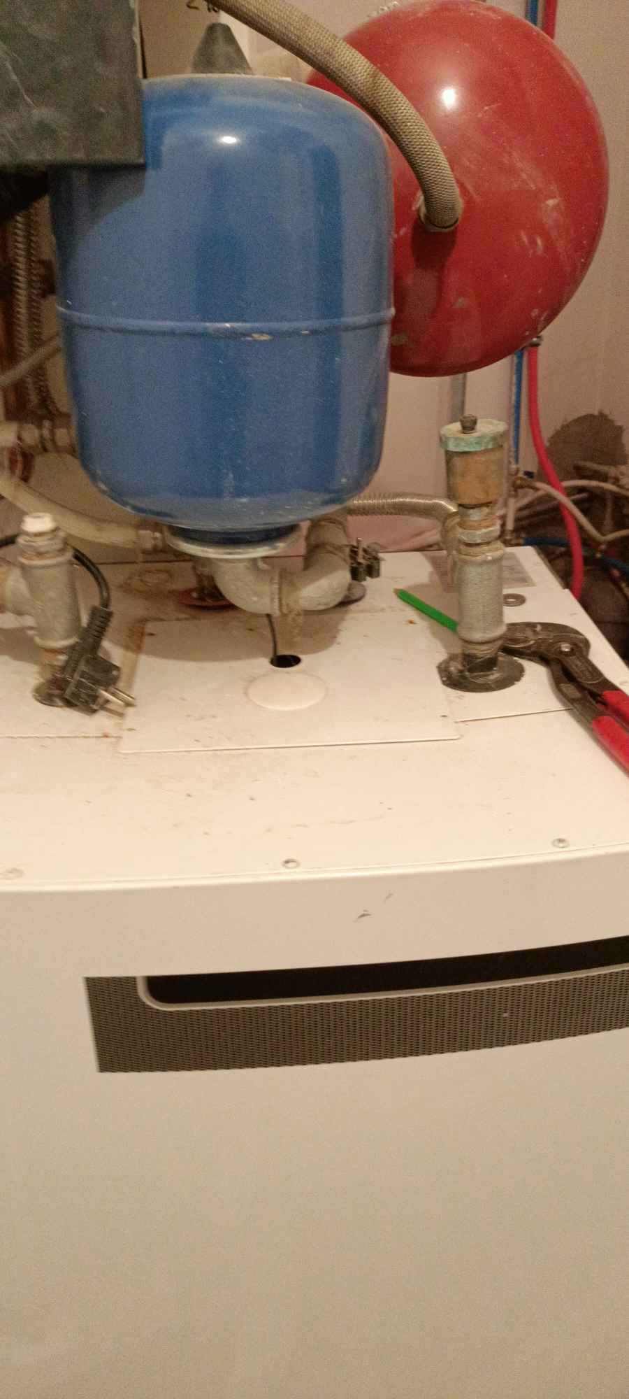 Piec dwufunkcyjny i piecyk łazienkowy Radom - zdjęcie 3