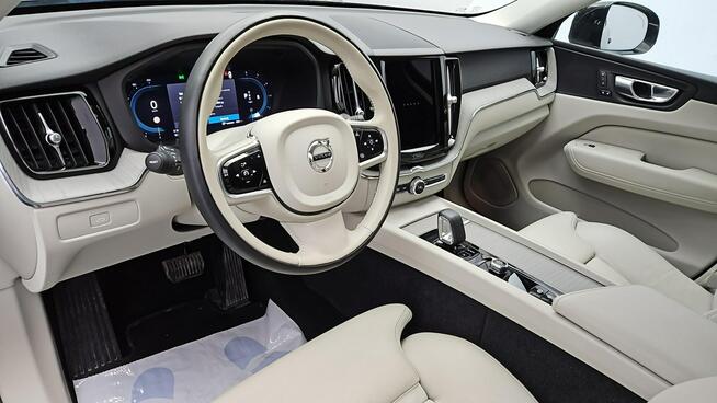 Volvo XC 60 B4 D Plus Bright ! Z Polskiego Salonu ! Faktura Vat ! Warszawa - zdjęcie 9