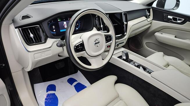 Volvo XC 60 B4 B Plus Bright aut ! Z Polskiego Salonu ! Faktura VAT ! Warszawa - zdjęcie 9