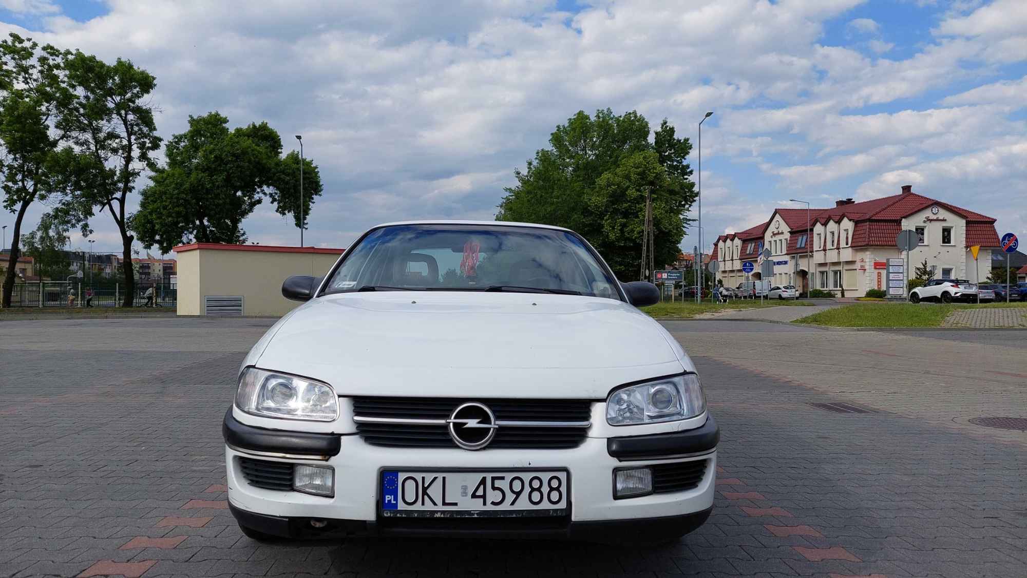 Opel omega 2,5 tds 130 km Kluczbork - zdjęcie 8