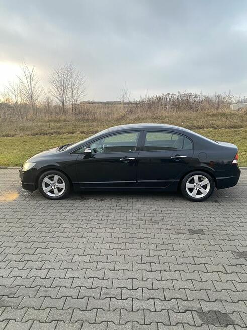 Honda Civic VIII Sedan 1.8Benz Automat Krajowy Sosnowiec - zdjęcie 11