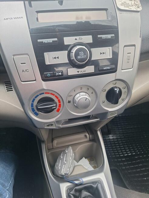 Sprzedam honda city 1.4 2009 rok. Białystok - zdjęcie 3