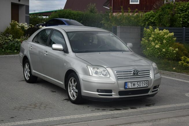 Toyota Avensis 2.0D Sprawna klima 260TYS Km Stan Bardzo Dobry Majdan Sieniawski - zdjęcie 3