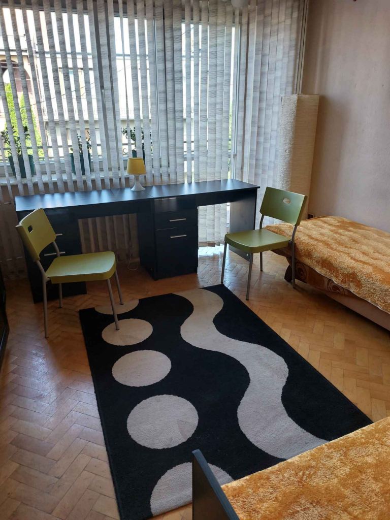 Wynajmę w Płocku Uczniom pokój z kuchnią Płock - zdjęcie 1