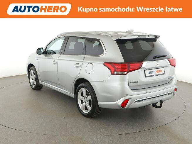 Mitsubishi Outlander 224KM PHEV 4x4 alcantara kamera tempomat Warszawa - zdjęcie 4
