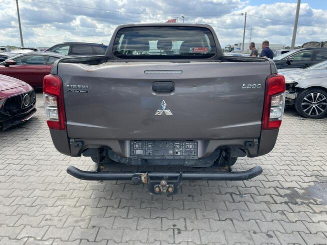 Mitsubishi L200 4x4 Klimatronik HAK Gliwice - zdjęcie 4