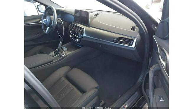BMW M550i / M-Pakiet / 2.0 248KM / niski przebieg / Tarnów - zdjęcie 10
