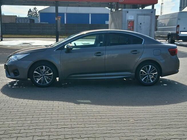 Toyota Avensis 1.8 147KM FULL LED Skóra Kamera Navi Salon Po Słupca - zdjęcie 4