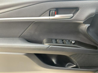 Toyota Camry 2.5 Hybrid Dynamic Force Comfort e-CVT Sedan Warszawa - zdjęcie 12
