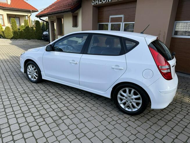 Hyundai i30 Rej.03.2011  1,4 109KM  LPG  Klimatronik Orzech - zdjęcie 9