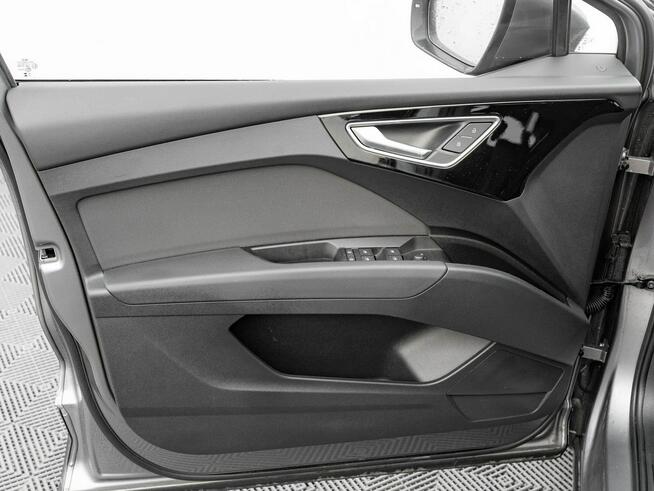 DW8WU92#Q4 e-tron 40 77kWh Advanced K.cof Salon PL VAT23% Gdańsk - zdjęcie 12