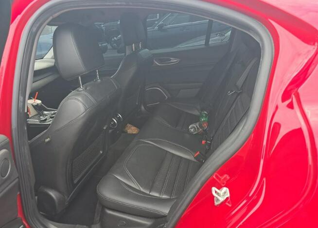 Alfa Romeo Giulia Wersja Ti / AWD / niski przebieg Tarnów - zdjęcie 10