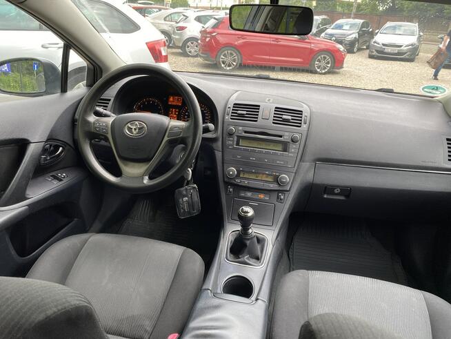 AVENSIS 1,6 benzyna 132 KM, serwis, Kobylnica - zdjęcie 8