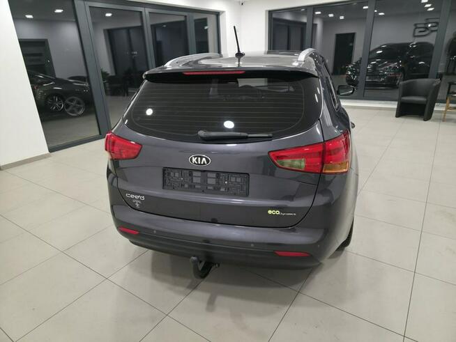 Kia Cee'd 1.6 / Bezwypadkowy/Serwisowany/Gwarancja roczna w cenie Korczyna - zdjęcie 6