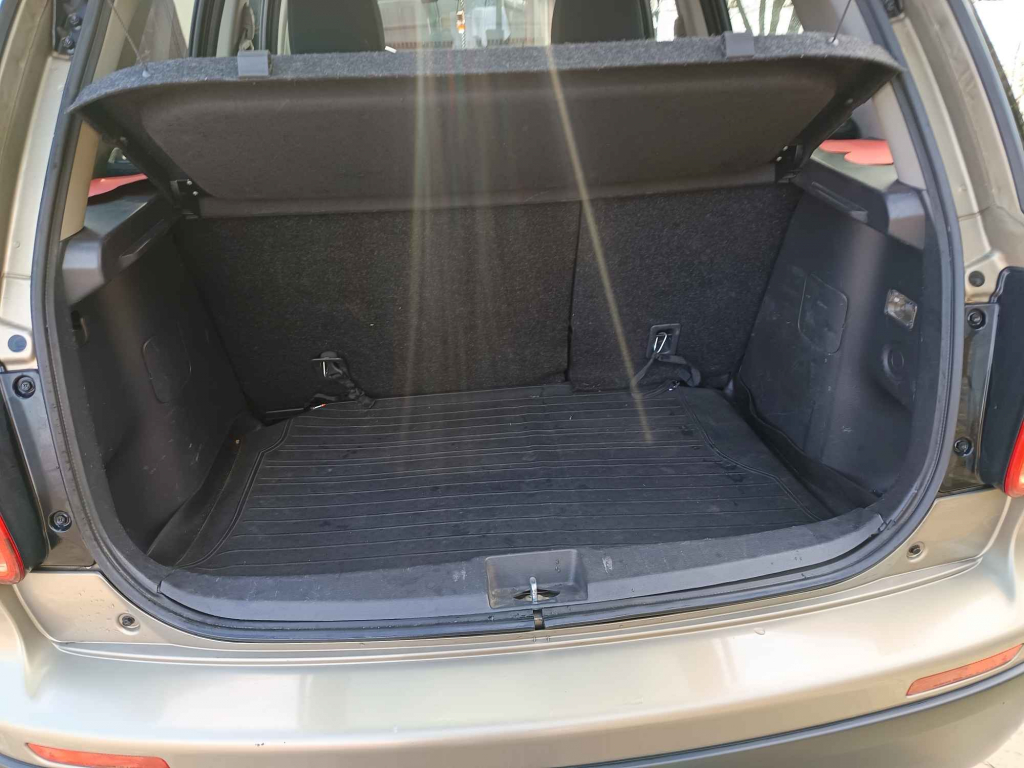 Fiat Sedici / Suzuki SX4 -1,6-16V 4x4 Bęzyna+gaz oryginalny lakier Szydłowiec - zdjęcie 7