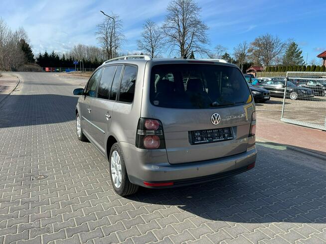 Volkswagen Touran 2008 rok 2.0 Diesel 140KM  Ładny Zadbany Samochód Białogard - zdjęcie 11