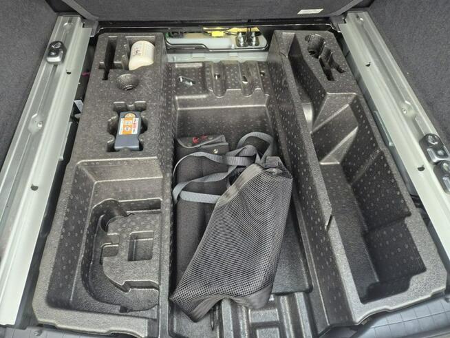 Jaguar F-PACE Komorniki - zdjęcie 11