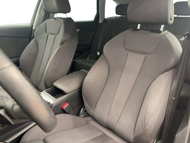Audi A4 35 TDI mHEV S tronic Kombi Warszawa - zdjęcie 10