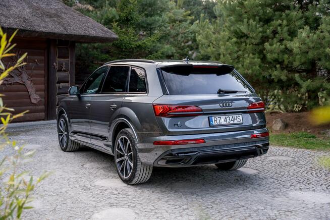 Audi Q7 Sline / mHEV 3.0 TFSI 340KM / Panorama / Black Edition / FV Ropczyce - zdjęcie 2