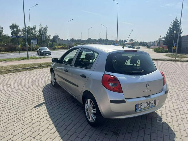 Renault Clio 1.4 benzyna - Salon PL - 2005r Głogów - zdjęcie 3