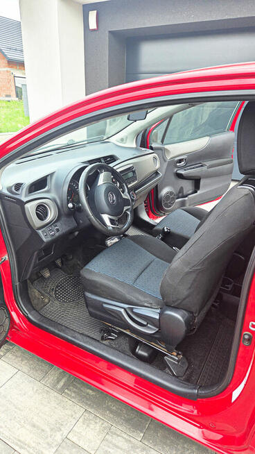 TOYOTA YARIS 1.0 BENZYNA | 2012 | 1 WŁAŚCICIEL | POLSKI SALO Radzionków - zdjęcie 10