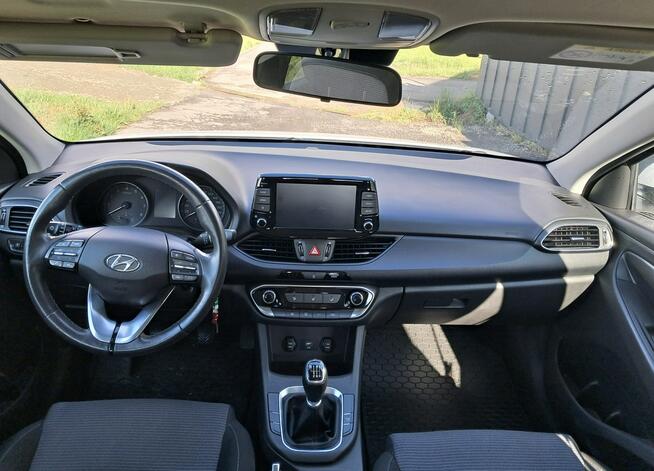 Hyundai i30 1.5 Benzyna 110 KM Cisiec - zdjęcie 4