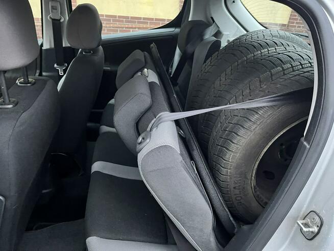 Peugeot 207 1.4 benzyna niski przebieg klimatyzacja Słupsk - zdjęcie 12