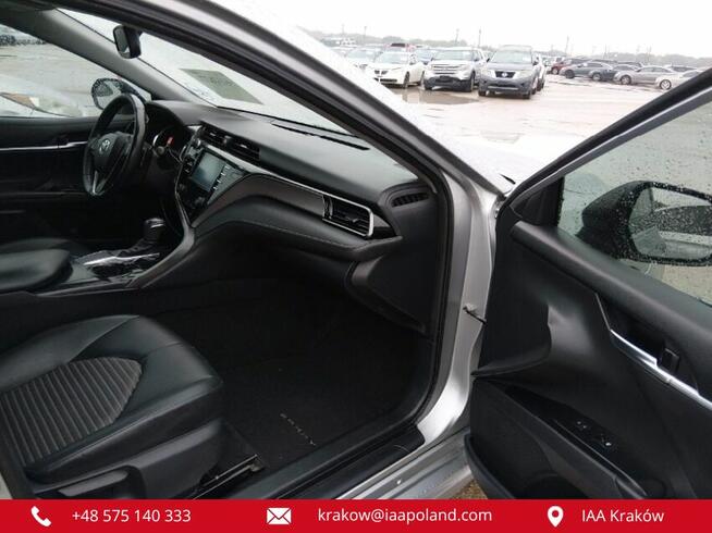TOYOTA CAMRY SE 2019 / 2.5L / V4 / 206 KM Kraków - zdjęcie 5