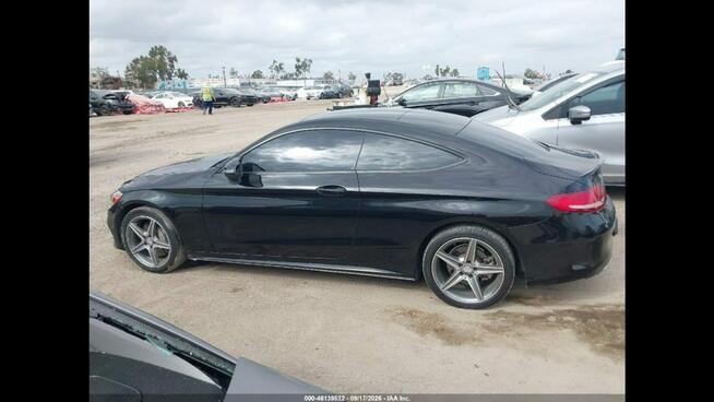Mercedes C 300 4Matic / pakiet AMG / niski przebieg Chwaszczyno - zdjęcie 7