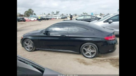 Mercedes C 300 4Matic / pakiet AMG / niski przebieg Chwaszczyno - zdjęcie 7