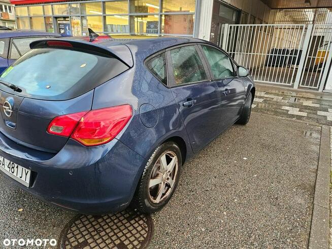 Opel Astra Gdynia - zdjęcie 7
