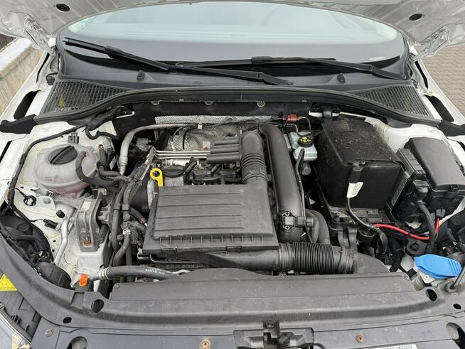 Škoda Octavia 1,2 Tsi 105ps ładna świeżo zarejestrowana  na pasku Bolesławiec - zdjęcie 8