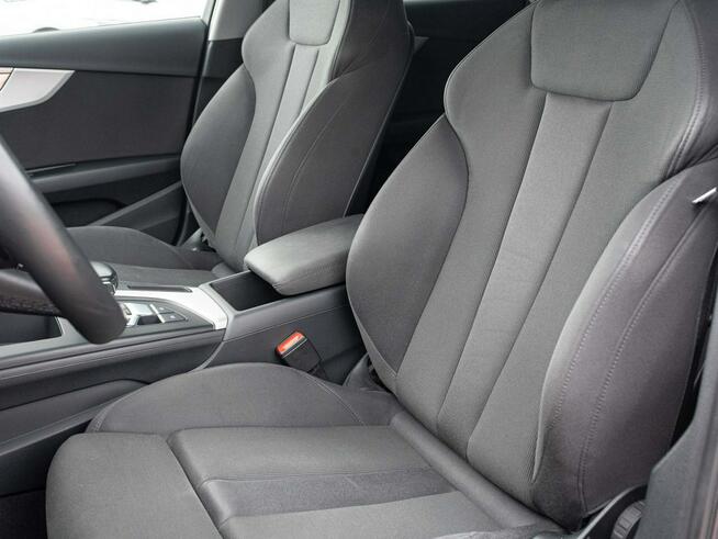 Audi A4 DW8UT57#35 TDI mHEV S tronic Podgrz.f Ambient Salon PL VAT23% Gdynia - zdjęcie 11