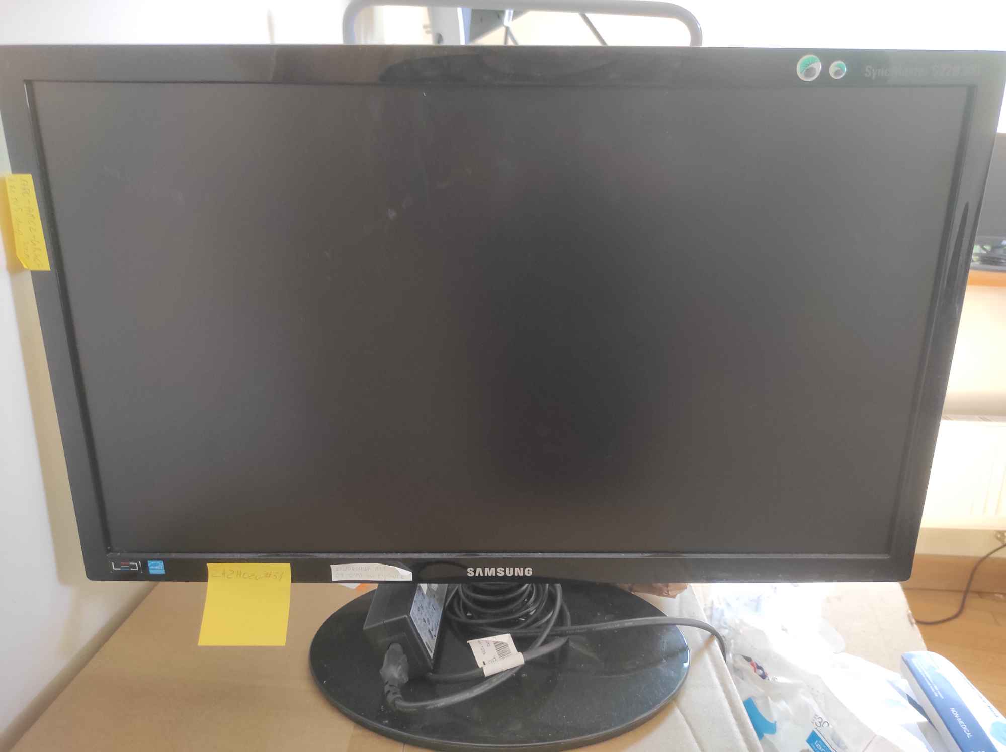 Sprzedam pakiet 10 monitorów 21'' i 19'' Śródmieście - zdjęcie 2
