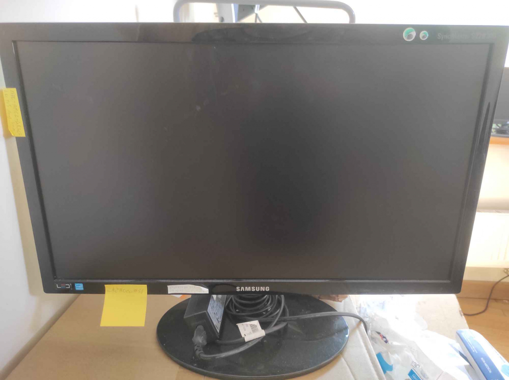 Sprzedam pakiet 10 monitorów 21'' i 19'' Śródmieście - zdjęcie 2
