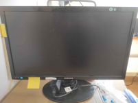 Sprzedam pakiet 10 monitorów 21'' i 19'' Śródmieście - zdjęcie 2