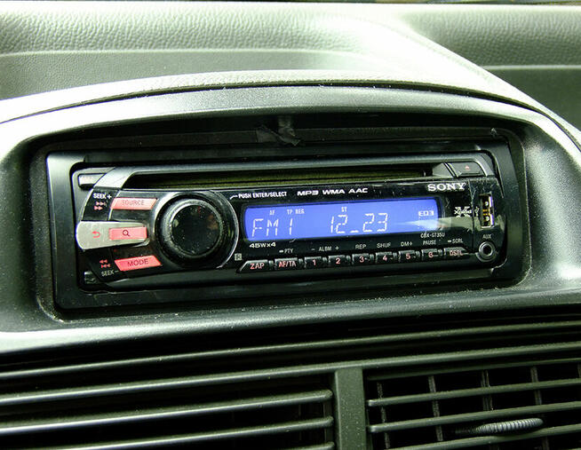SPRZEDAM - FIAT PUNTO II FL 2004 Zakopane - zdjęcie 8