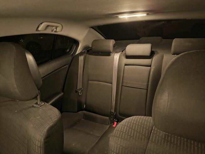 Syndyk sprzeda Toyota Avensis Warszawa - zdjęcie 10