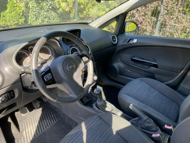 Opel Corsa 1.4 Poznań - zdjęcie 5