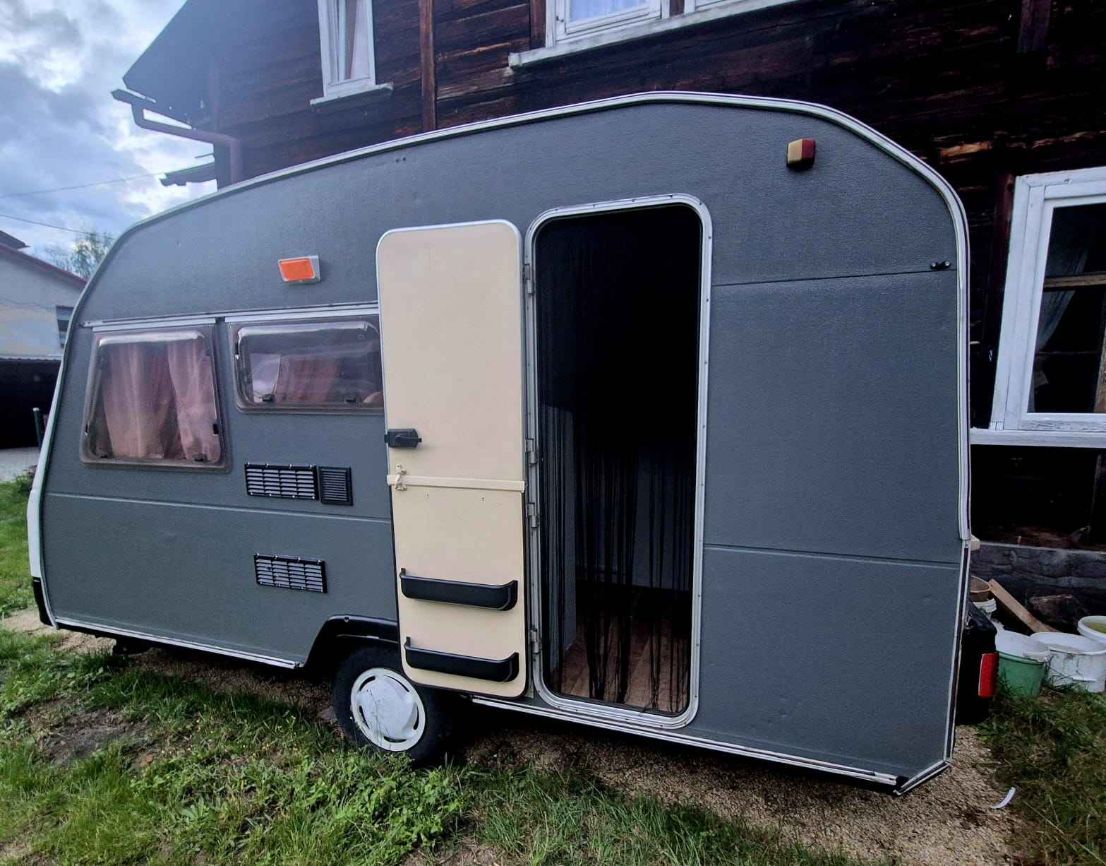 Przyczepa kempingowa Kobiór - zdjęcie 3