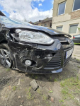 ford focus 2014 po szkodzie uderzony prawy przód Uszkodzony Sosnowiec - zdjęcie 3