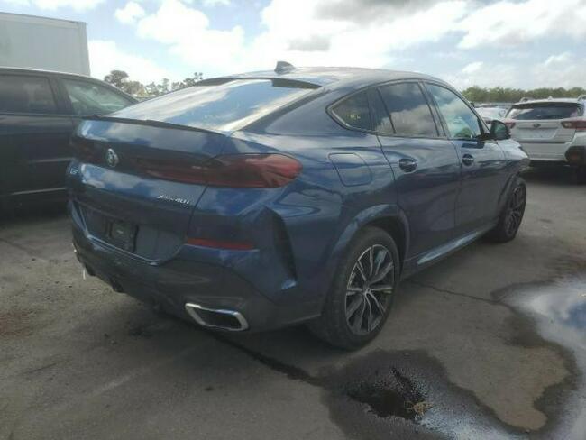 BMW X6 2022, 3.0L, 4x4, od ubezpieczalni Sulejówek - zdjęcie 4