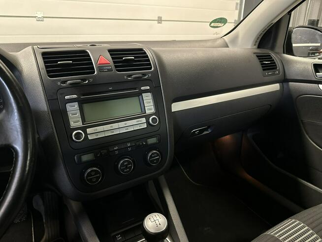 VW Golf V 1.4 MPI UNITED Zadbany Po Opłatach szyberdach Lubrza - zdjęcie 8