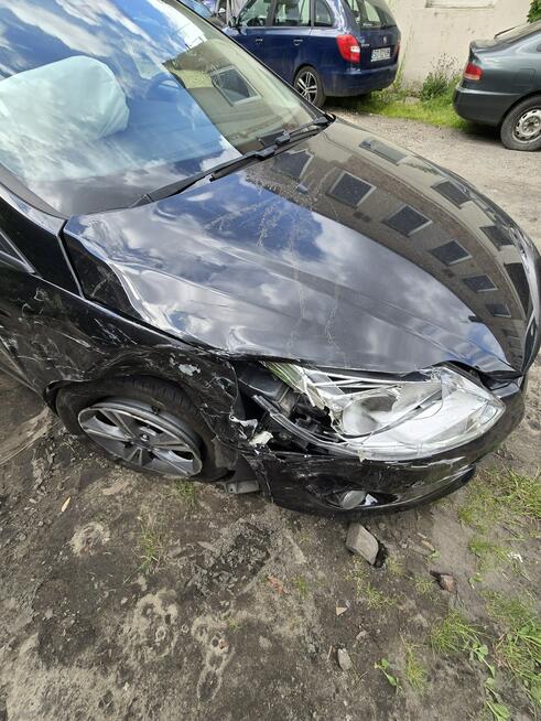ford focus 2014 po szkodzie uderzony prawy przód Uszkodzony Sosnowiec - zdjęcie 10