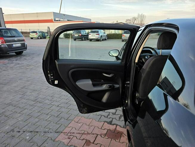 Fiat Grande Punto 1.4 95 koni Klimatyzacja możliwa ZAMIANA Rawa Mazowiecka - zdjęcie 9