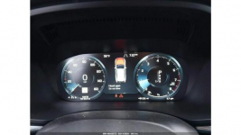Volvo XC 60 / 4x4 / virtual cockpit / niski przebieg / Tarnów - zdjęcie 10