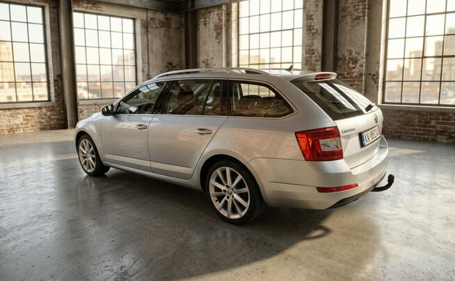 Škoda Octavia Bezwypadkowy biexenon navi piękna Kraków - zdjęcie 6